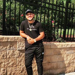 Meet your Posher, Alex